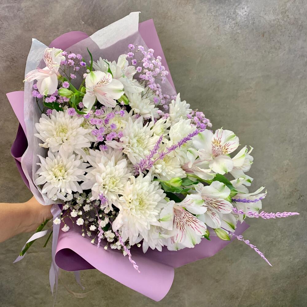 Поля Прованса с хризантемой и лавандой Поля Прованса с хризантемой и лавандой